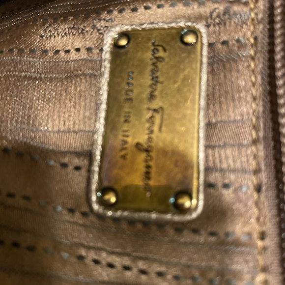 Salvatore Ferragamo Gold Tote Bag - Picture 6 of 7